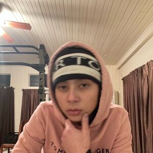 Meet your Posher, Clare